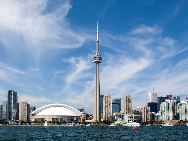 Tháp Toronto - biểu tượng của thành phố Toronto