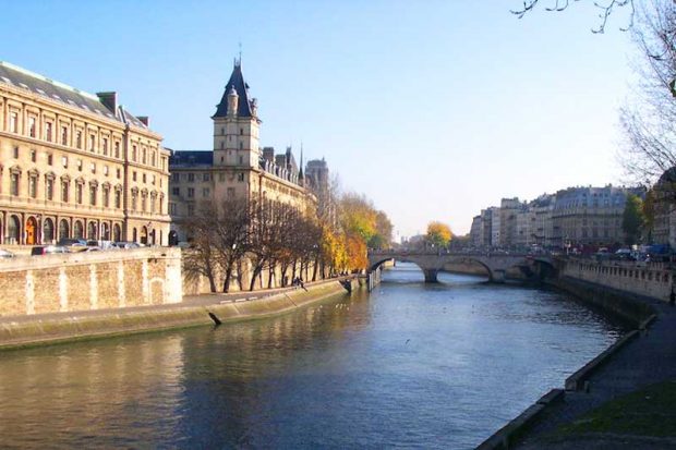 Sông Seine linh hồn của thủ đô Paris